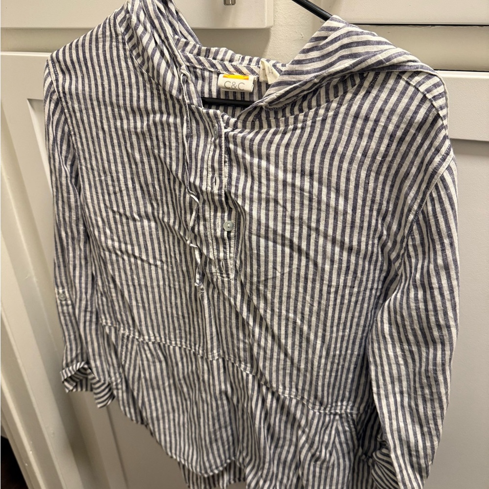 Linen shirt/cover light. Blue and white striped. C&C